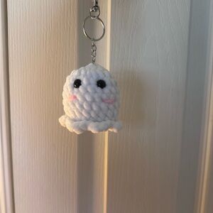 Crochet chunky ghost keychain